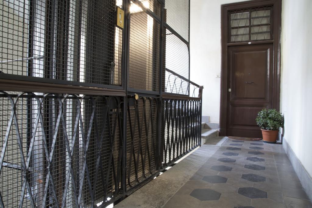 ローマCairoli Interno 9A - La Sapienza - Termini Stationアパートメント エクステリア 写真